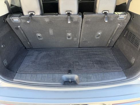 Used 2023 Nissan Pathfinder Platinum image 17