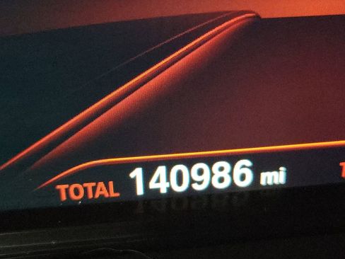 Used 2018 BMW 530i xDrive AWD/4WD image 18