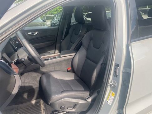 Used 2024 Volvo XC60 B5 Plus w/ Climate Package AWD/4WD image 13