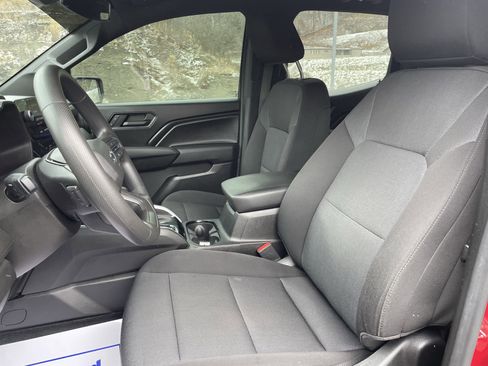 Used 2023 Chevrolet Colorado Trail Boss w/ Advanced Trailering Package image 15