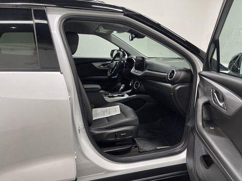 Used 2024 Chevrolet Blazer LT w/ Midnight/Sport Edition FWD image 19