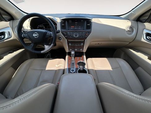 Used 2018 Nissan Pathfinder Platinum w/ Cargo Package AWD/4WD image 12