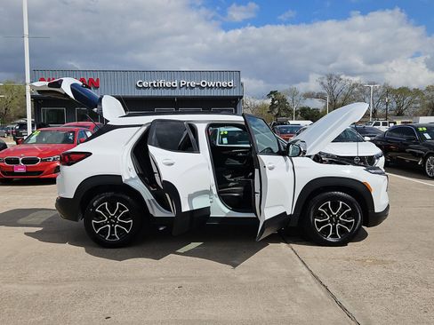 Used 2024 Chevrolet TrailBlazer ACTIV w/ Driver Confidence Package image 12