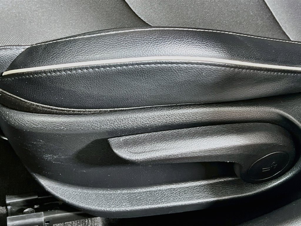 Used 2023 Kia Forte GT-Line FWD image 18