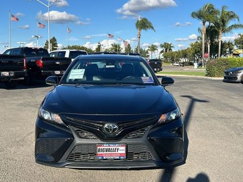 Used 2024 Toyota Camry SE image 9