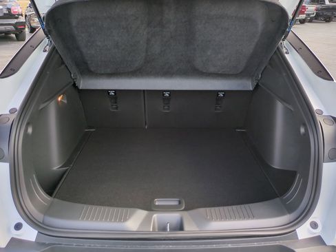 New 2026 Buick Envista Preferred image 13