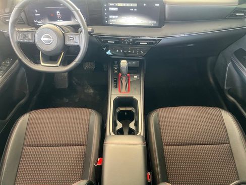 Used 2025 Nissan Kicks SR w/ SR Premium Package AWD/4WD image 20
