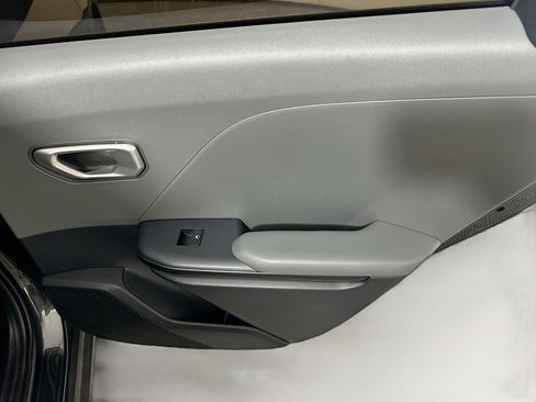 Used 2025 Kia K4 FWD image 28
