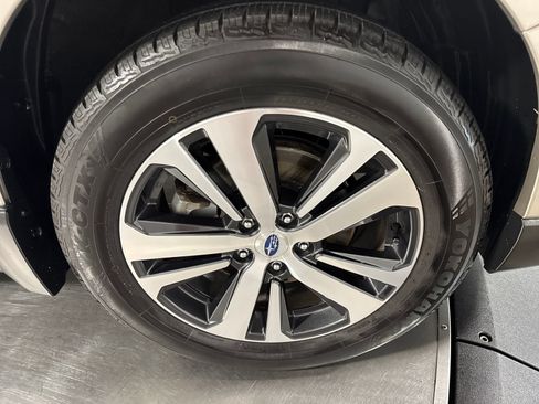 Used 2019 Subaru Outback 2.5i Limited AWD/4WD image 14