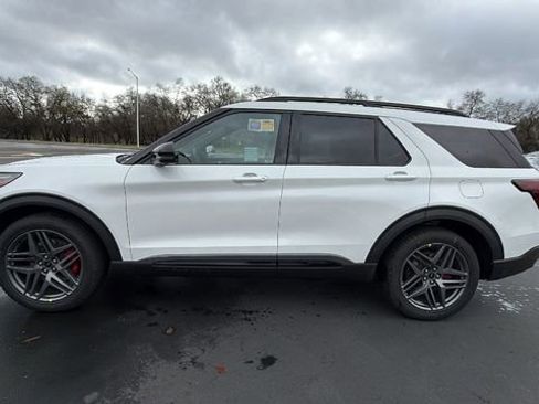 New 2026 Ford Explorer ST w/ Sun And Sound Package image 7