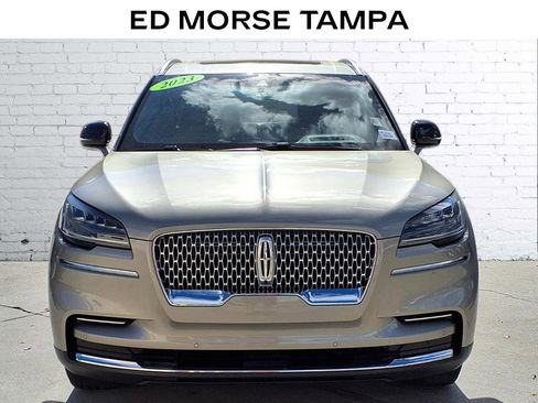 Used 2023 Lincoln Aviator Reserve w/ Equipment Group 201A image 6