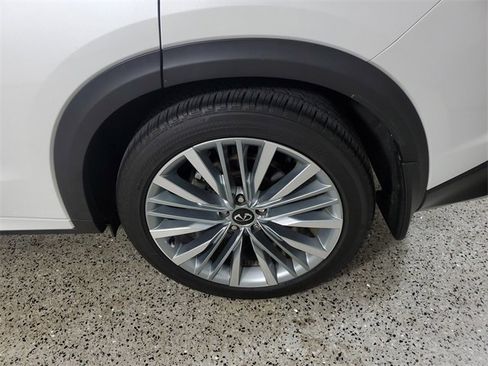 Used 2023 INFINITI QX50 Autograph image 9