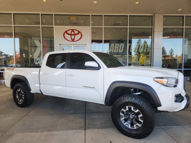 Used 2021 Toyota Tacoma TRD Off-Road AWD/4WD image 4