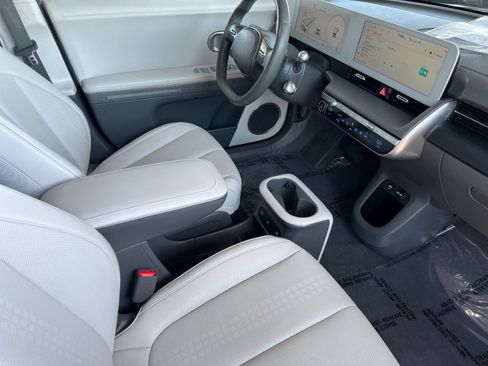 Used 2023 Hyundai Ioniq 5 SEL RWD image 15