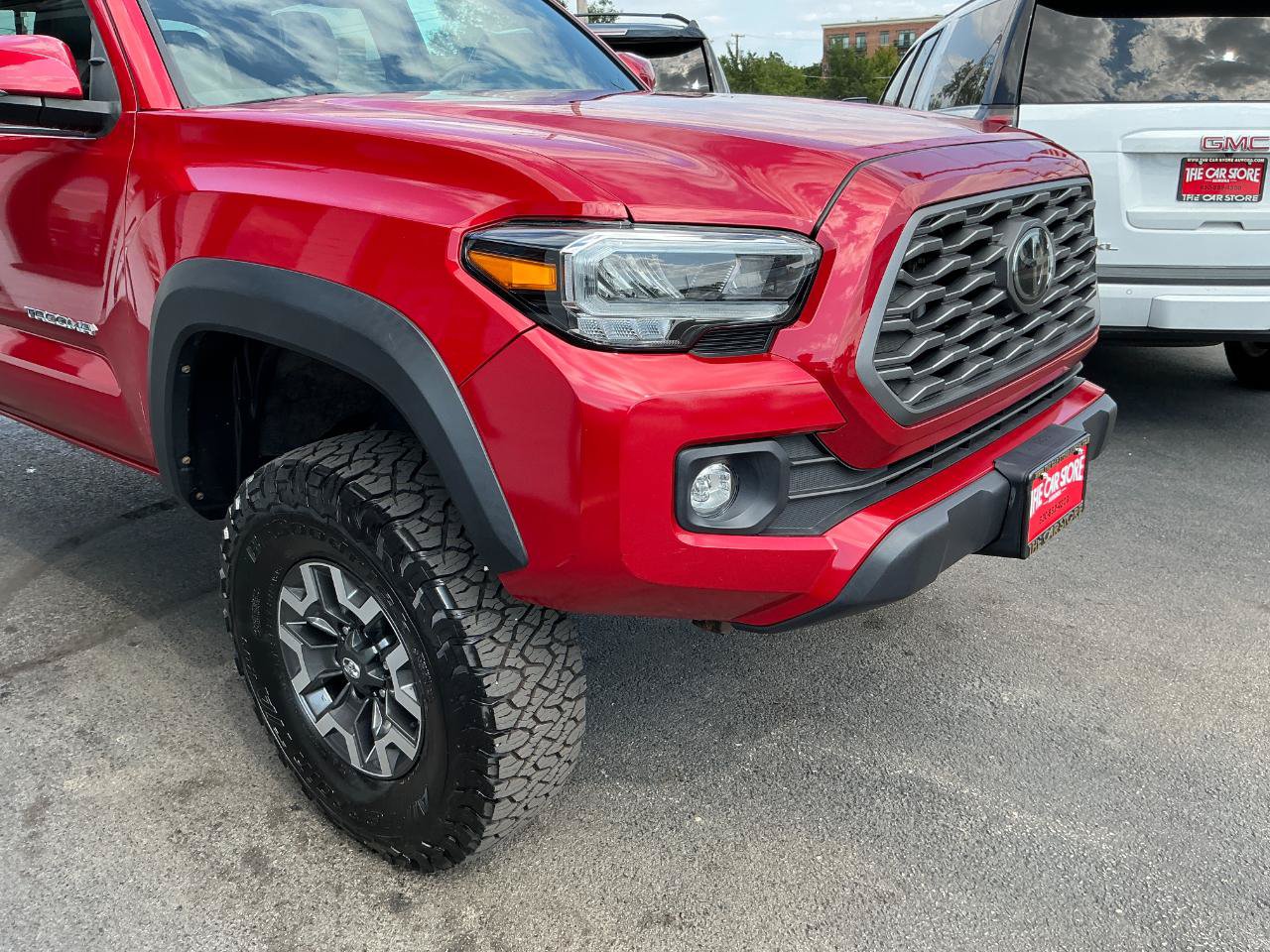 Used 2021 Toyota Tacoma TRD Off-Road w/ TRD Premium Off Road Package AWD/4WD image 28