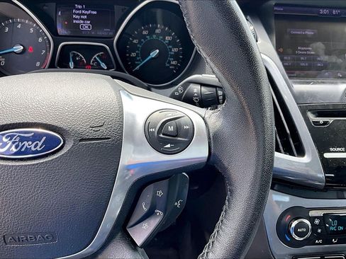 Used 2013 Ford Focus Titanium w/ Titanium Handling Pkg FWD image 18