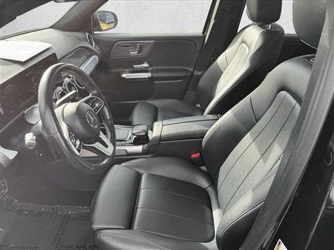 Used 2023 Mercedes-Benz GLB 250 4MATIC image 10
