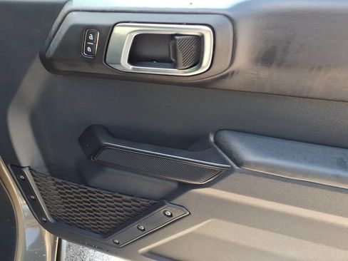 Certified 2025 Ford Bronco Badlands AWD/4WD image 6