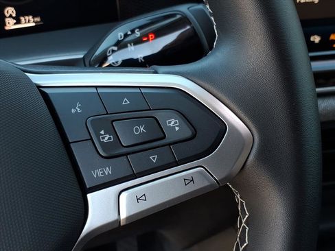 Certified 2025 Volkswagen Tiguan S image 26