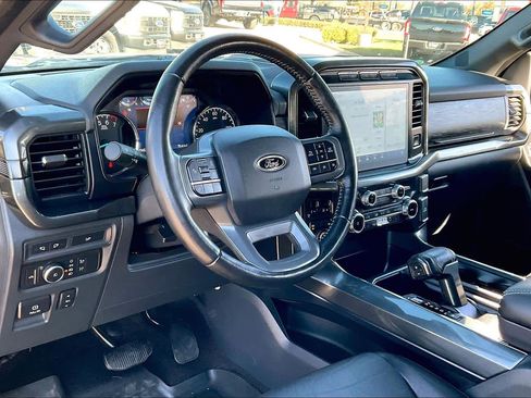 Used 2022 Ford F150 XLT w/ Equipment Group 302A High image 16