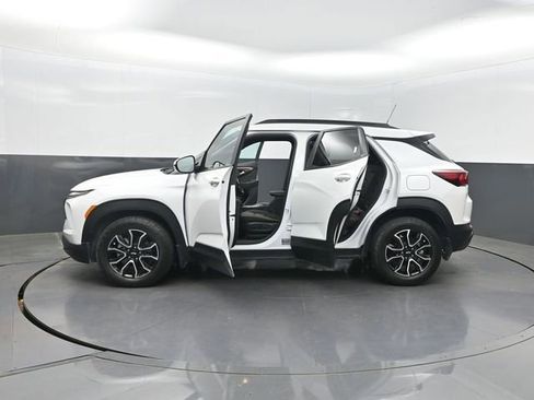Used 2024 Chevrolet TrailBlazer ACTIV w/ Convenience Package FWD image 40
