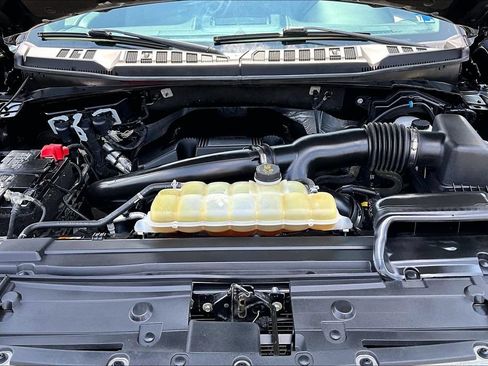 Used 2020 Ford F150 Lariat w/ Equipment Group 502A Luxury AWD/4WD image 31