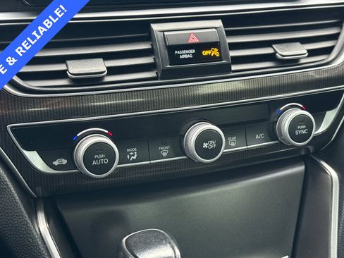 Used 2018 Honda Accord Sport image 19