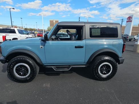 Used 2023 Ford Bronco Big Bend w/ Sasquatch Package AWD/4WD image 6