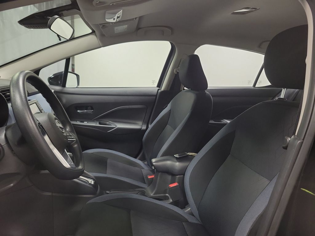 Used 2025 Nissan Versa SV FWD image 15
