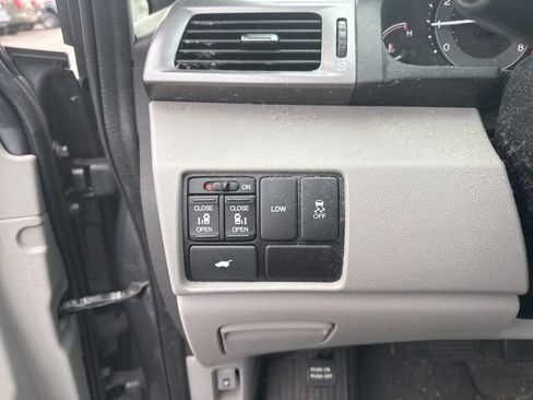 Used 2017 Honda Odyssey EX-L image 14