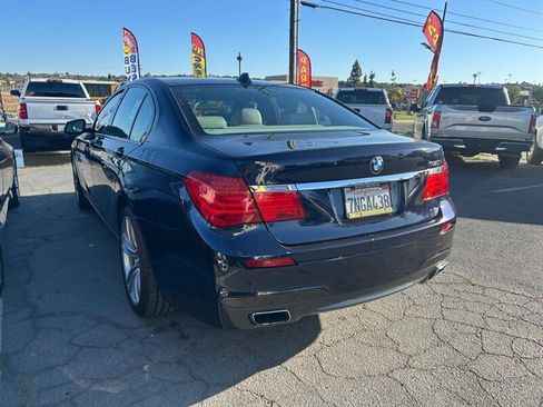 Used 2012 BMW 750i w/ M Sport Pkg RWD image 34