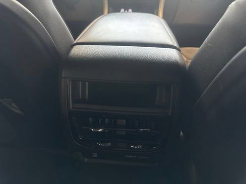 Used 2023 Jeep Grand Cherokee Altitude AWD/4WD image 39