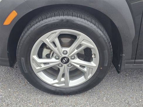 Used 2023 Hyundai Kona SEL image 9