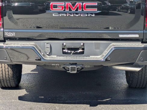 New 2026 GMC Canyon Denali image 24