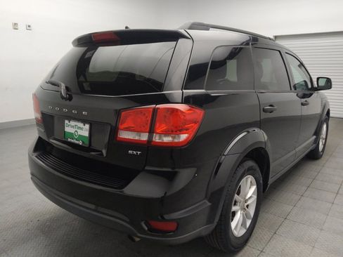 Used 2017 Dodge Journey SXT FWD image 9