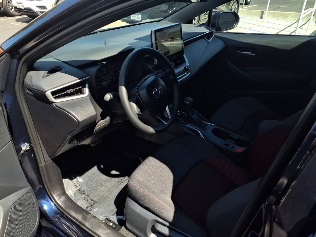 Certified 2026 Toyota Corolla SE w/ SE Package FWD image 17
