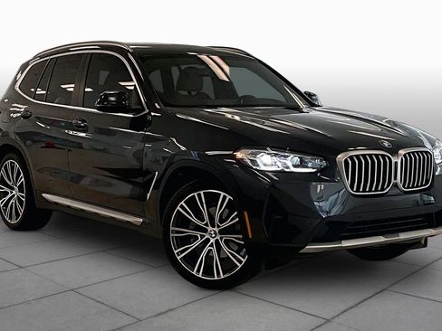 Used 2024 BMW X3 sDrive30i w/ Premium Package RWD image 2