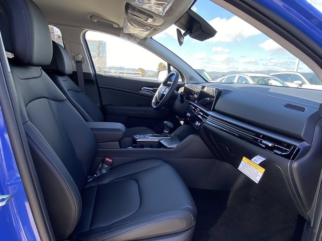 New 2026 Kia Sportage EX w/ EX Panorama Roof Package FWD image 27