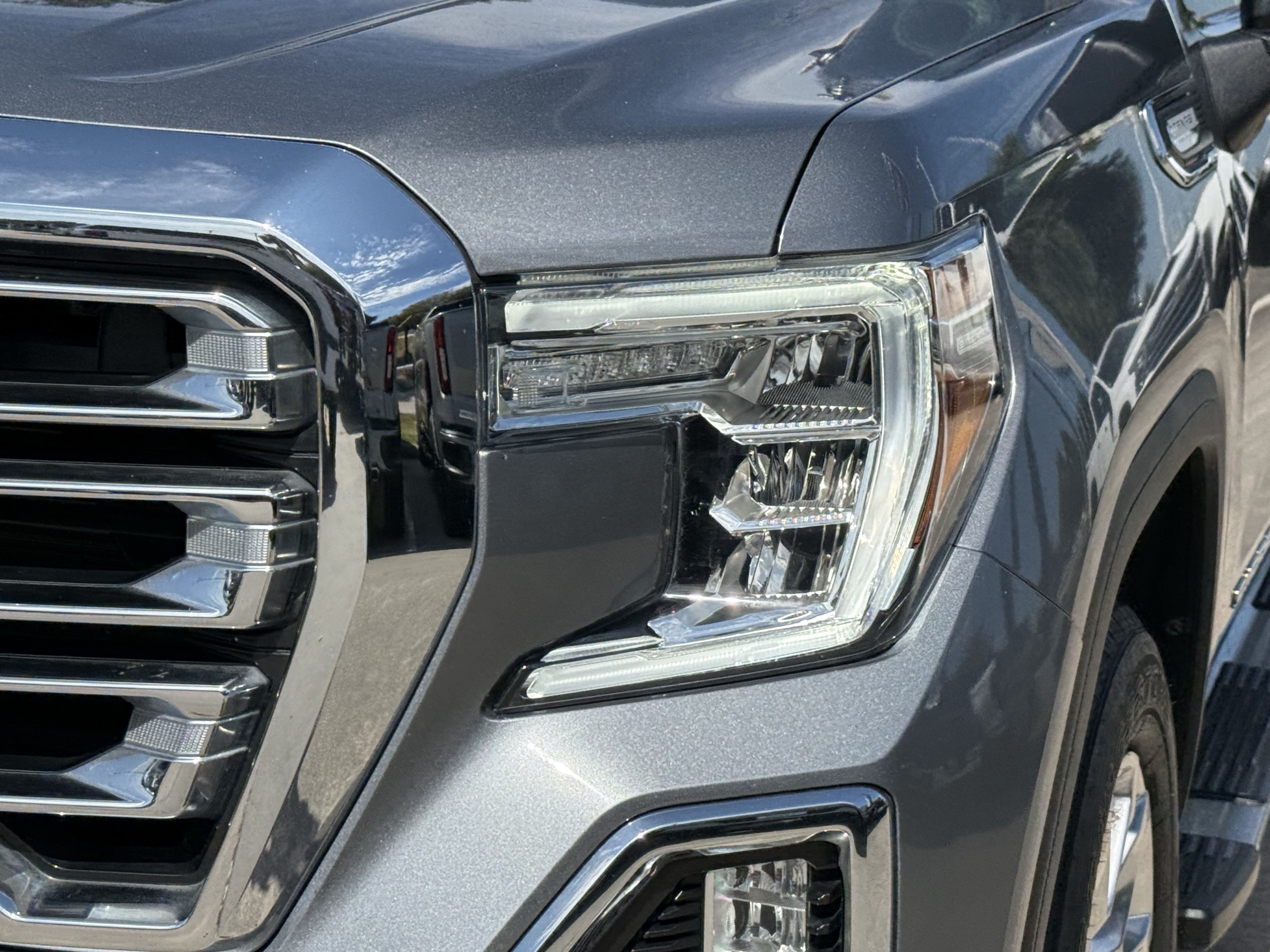 Used 2021 GMC Sierra 1500 SLT RWD image 11
