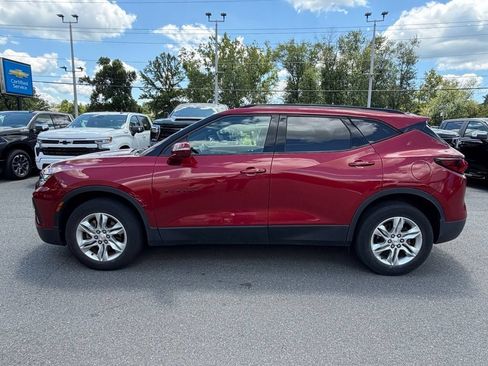 Used 2020 Chevrolet Blazer LT w/ Sound & Technology Package AWD/4WD image 2