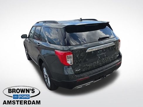 Used 2023 Ford Explorer XLT w/ Equipment Group 202A AWD/4WD image 4