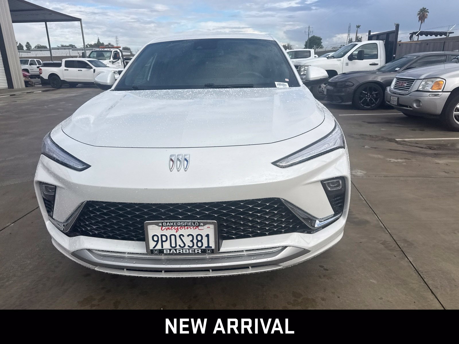 Used 2025 Buick Envista Avenir FWD image 2