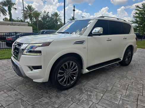 Used 2021 Nissan Armada Platinum w/ Captain's Chairs Package RWD image 9