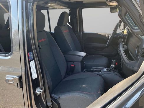 Certified 2025 Jeep Wrangler Unlimited Rubicon image 23