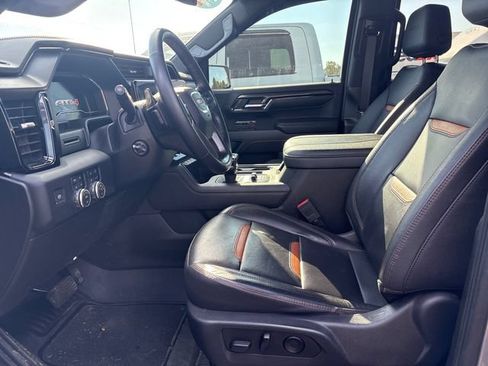 Used 2023 GMC Sierra 1500 AT4 w/ AT4 Premium Package AWD/4WD image 7