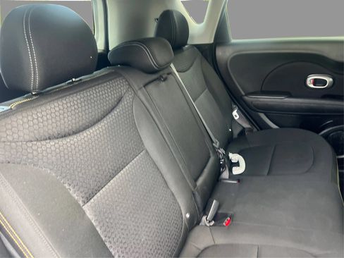 Used 2015 Kia Soul + FWD image 27