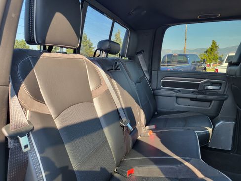 New 2025 RAM 2500 Laramie AWD/4WD image 18