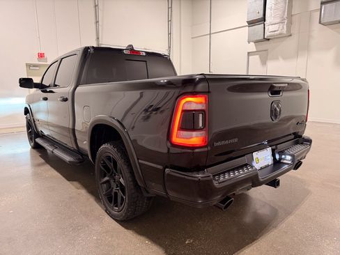 Used 2022 RAM 1500 Laramie AWD/4WD image 7