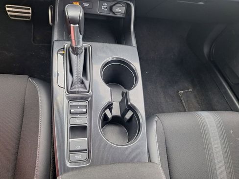 Used 2023 Honda Civic Sport image 18