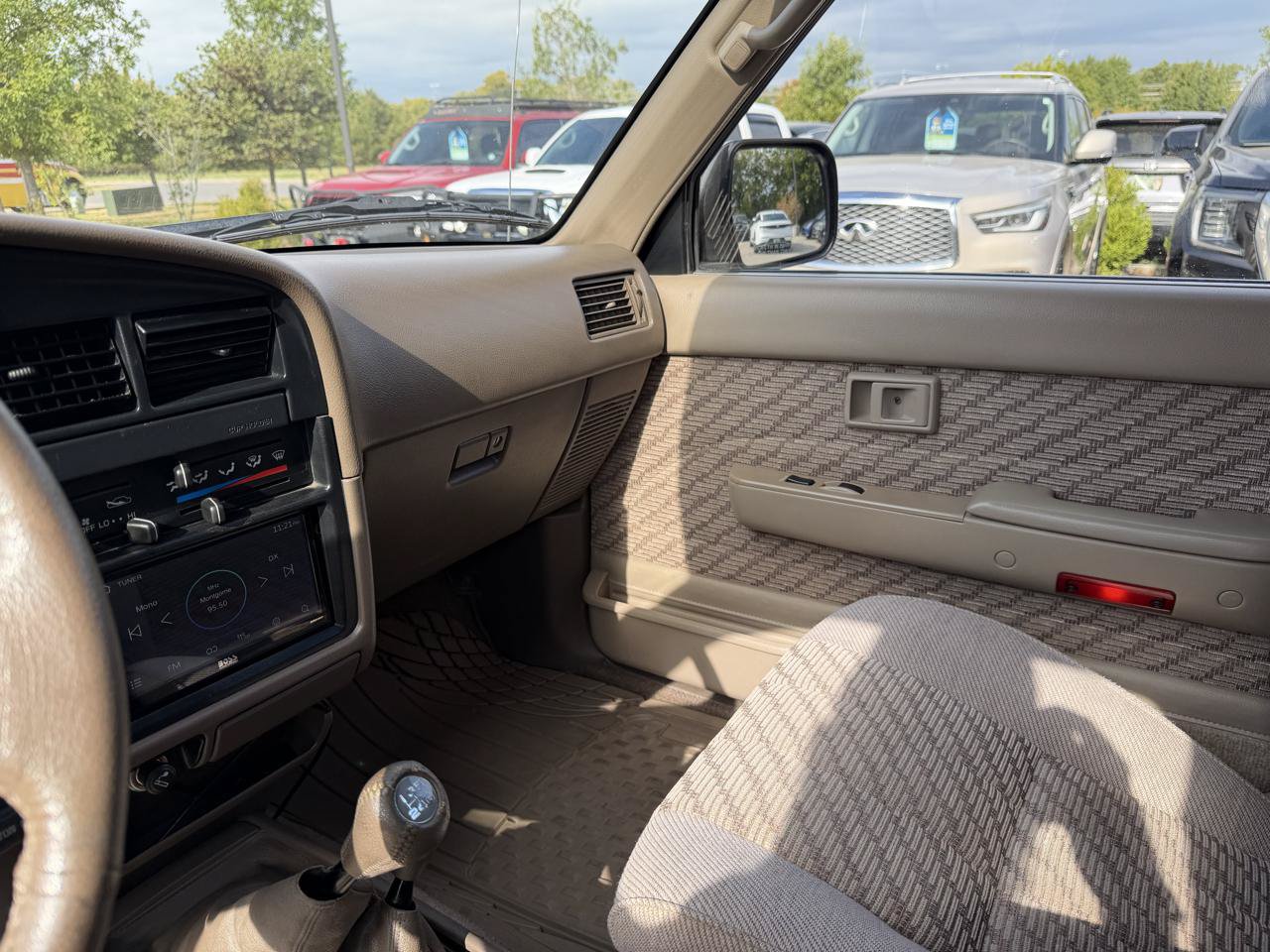 Used 1995 Toyota 4Runner SR5 AWD/4WD image 13